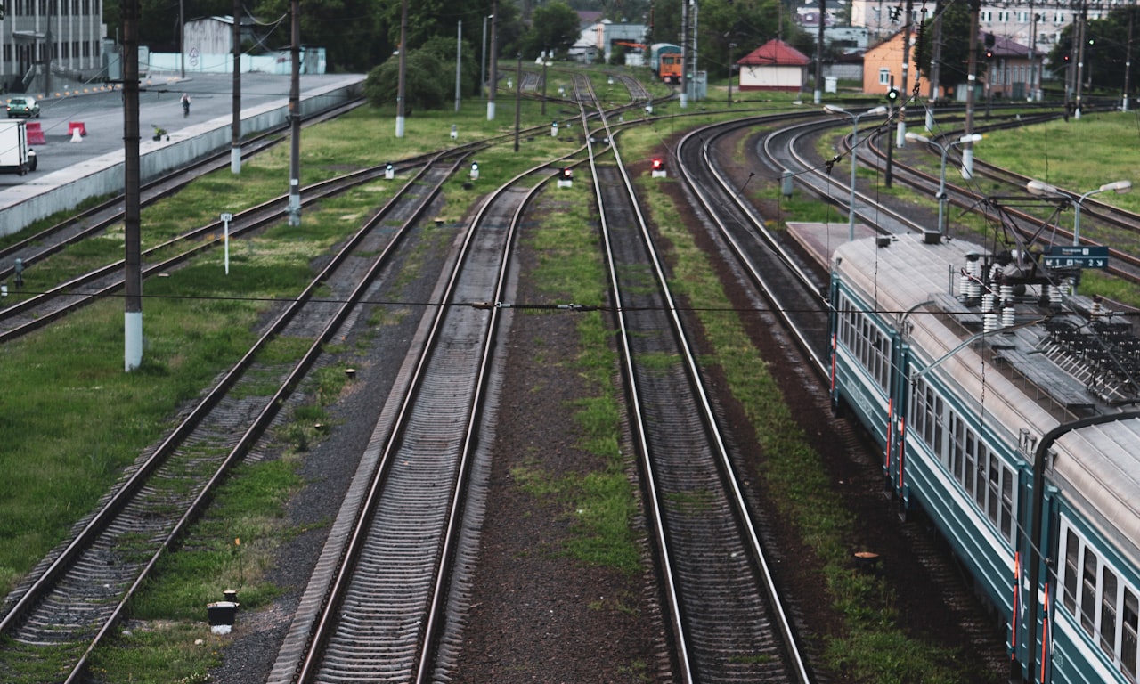 Composants de fixation des rails : types, fonctions et matériaux