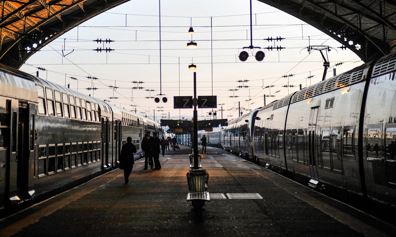 How railway joints work with rail tracks0