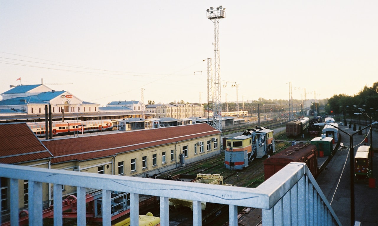 Les trains Brio s'adaptent-ils aux rails Ikea ? Compatibilité et solutions