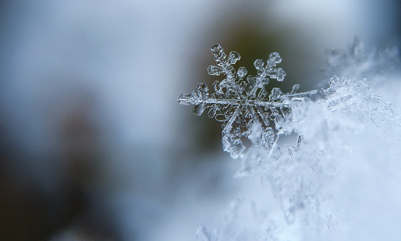 Méthodes et défis de déneigement des voies ferrées