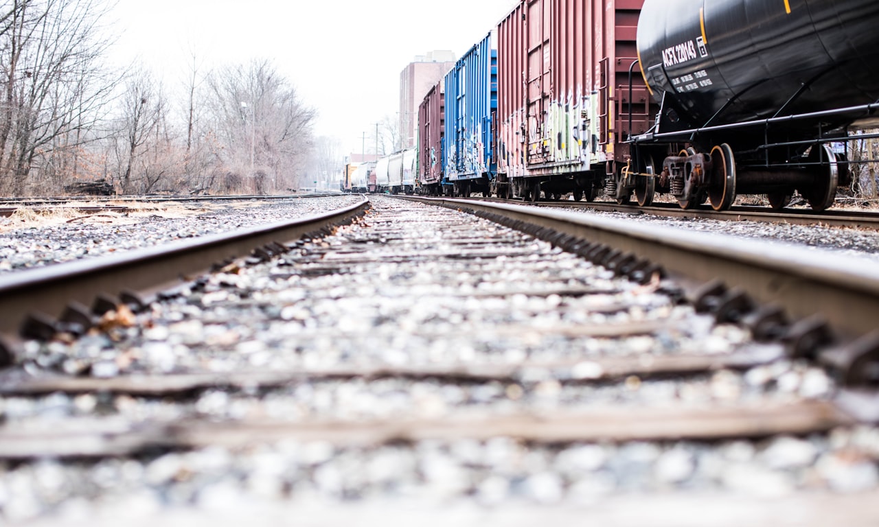 do train tracks cause cars to stall0