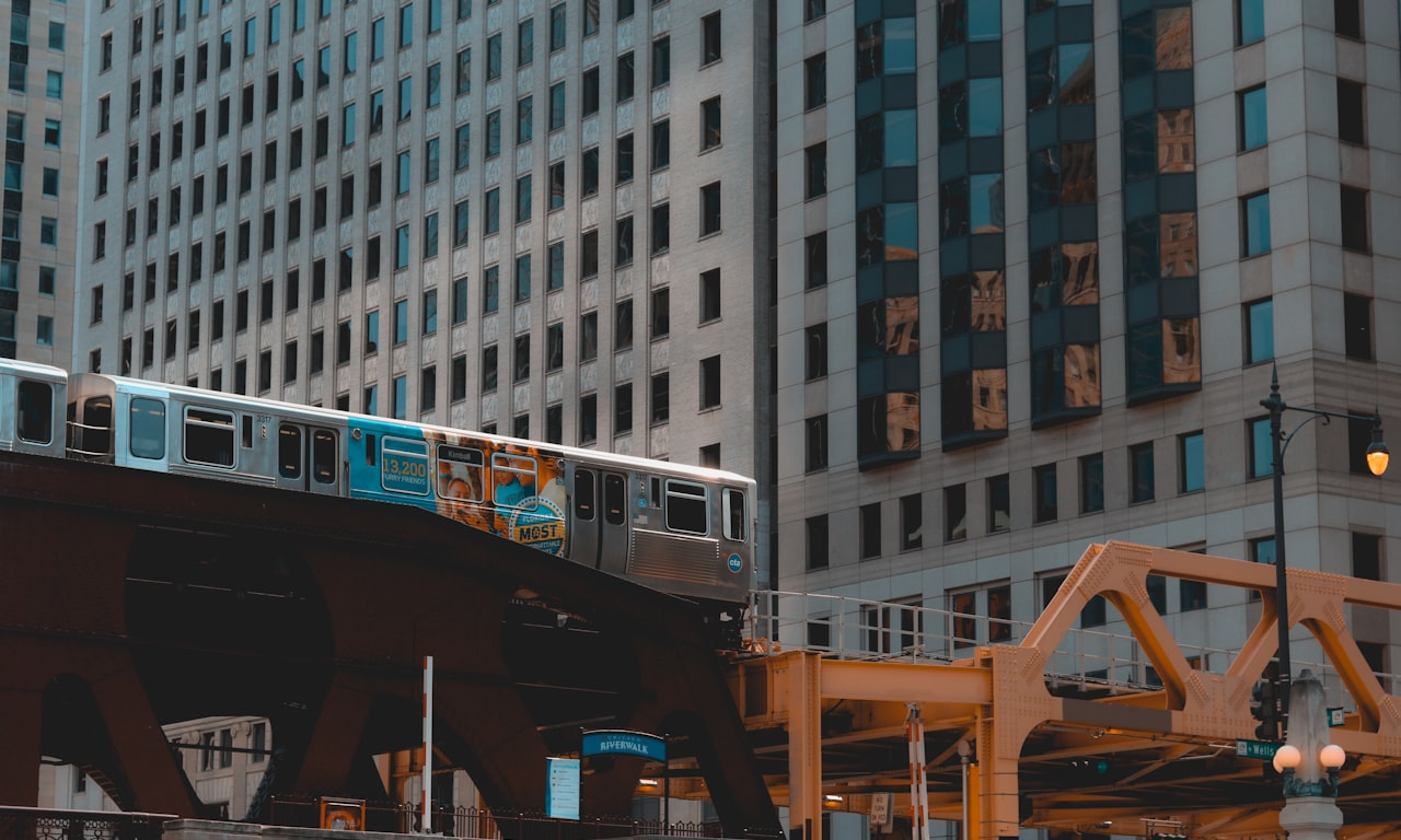 why do vehicles get stuck on train tracks2