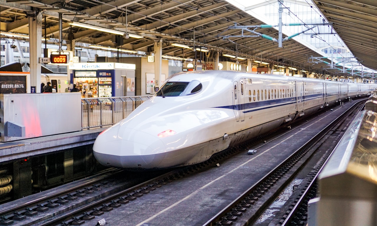 how to clean lgb train track0